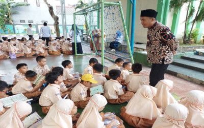 MIN 14 Al-Azhar Asy-Syarif Gelar Thobur Al-Qur’an Rutin, Siswa Antusias Ikuti Muroja'ah Bersama