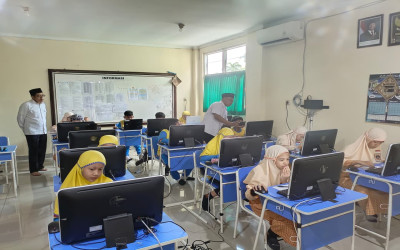 Simulasi ANBK untuk Kelas V di MIN 14 Al-Azhar Asy-Syarif Berjalan Lancar