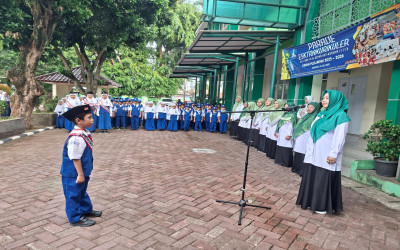 Upacara Bendera MIN 14 Al-Azhar Asy-Syarif Tekankan Kedisiplinan dalam Menjaga Kebersihan